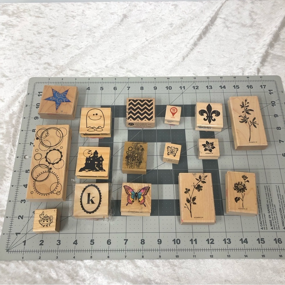Bundle of mixed lot of 16 wood mounted rubber stamps